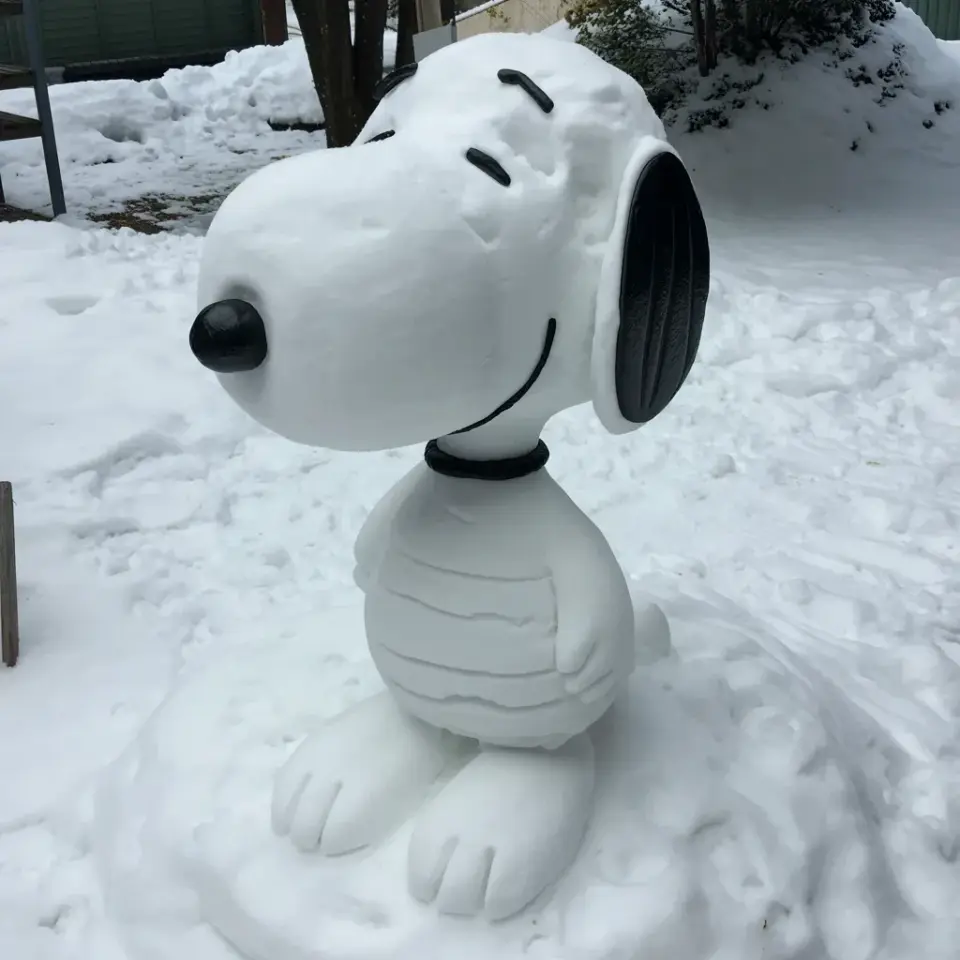 Avoid this snow sculpting mistake: My Snoopy snow sculpture tips